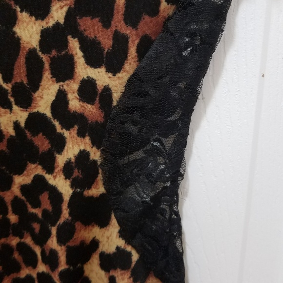 SOLD: Bongo leopard dress with lace - Picture 6 of 8